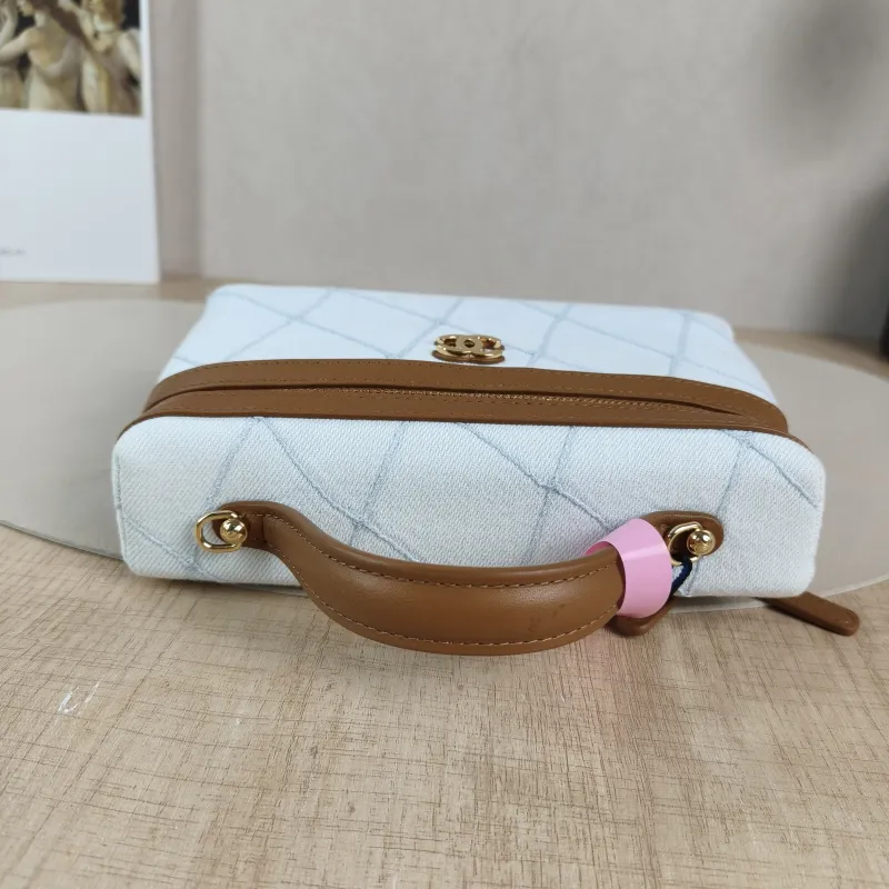 Chanel Crossbody Bag coco-beach Collection lp Blue One Size 19.5 × 5 × 17 cm — detail view 3 of 14