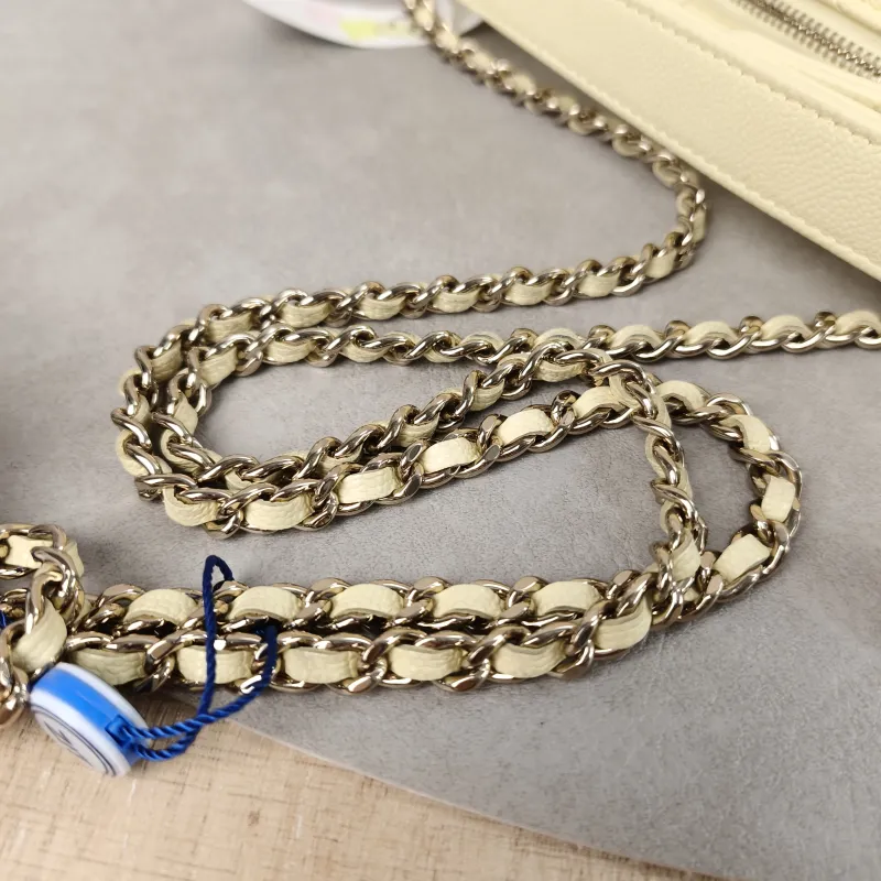 Chanel Crossbody Bag Crossbody Bag Yellow Grained Calfskin One Size21.5 × 7.5 × 19 cm — detail view 9 of 14