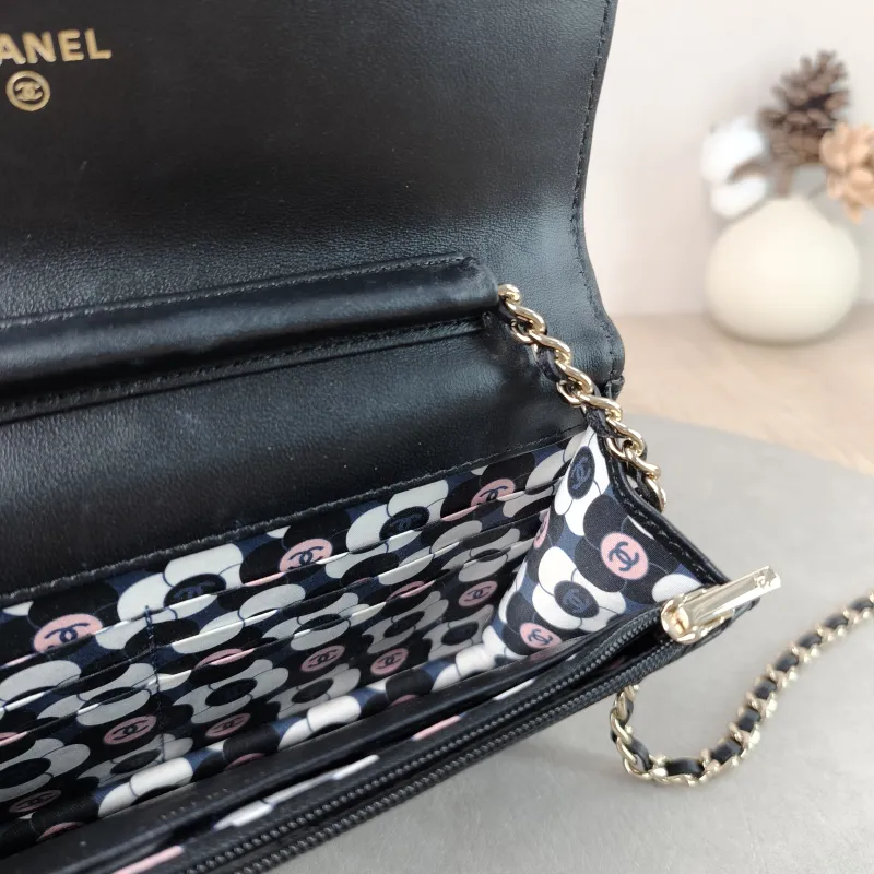 Chanel Crossbody Bag CF WOC Black Lambskin Mini 19.2 × 3.5 × 12.3 cm — detail view 8 of 12
