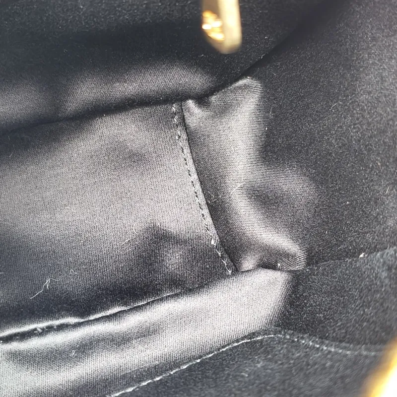 Miumiu Top Handle Bag Arcadie MatelasséCollection Edition Lambskin 25 × 8 × 15.5 cm — detail view 1 of 16