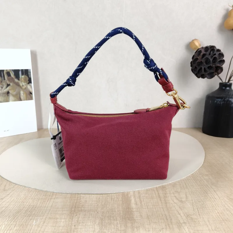 Miumiu Top Handle Bag Spirit Woven Vanity Case Bag Cosmetic Bag Red Canvas One Size 18.5 × 10 × 14 cm — cover view 2 of 6