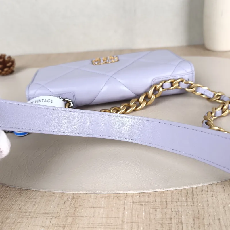 Chanel Crossbody Bag 19Bag WOC SL ambskin Mini 19.2 × 3.5 × 12.3 cm — detail view 7 of 13