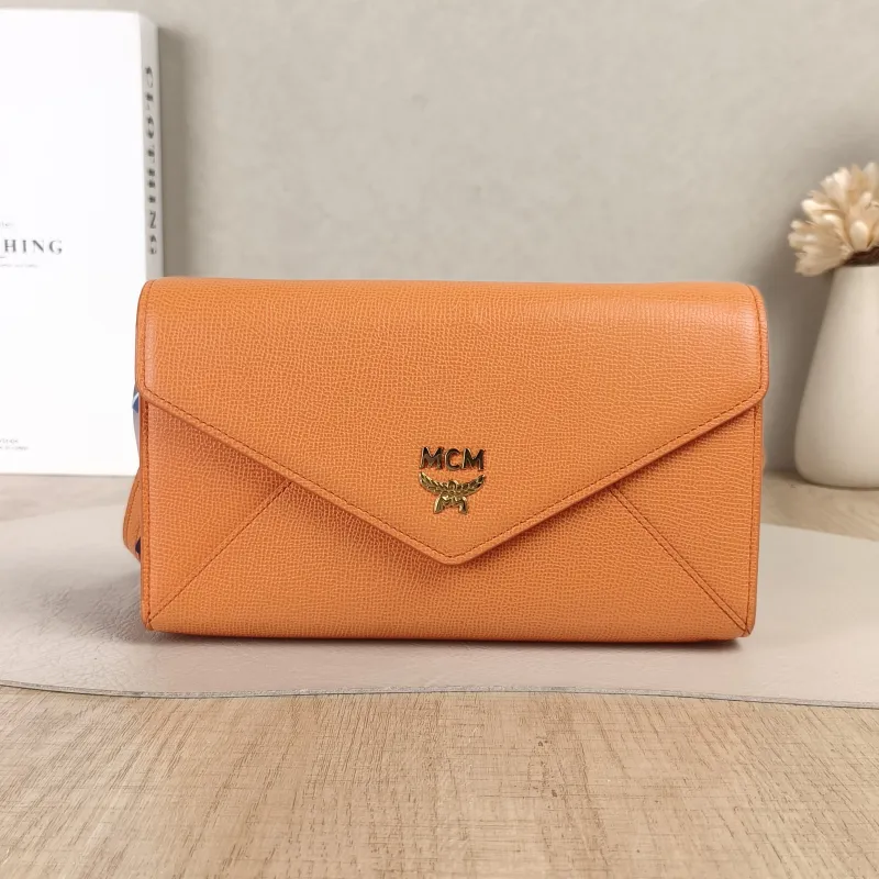 MCM Crossbody Bag Crossbody Bag Calfskin One Size20.5 × 3 × 12 cm
