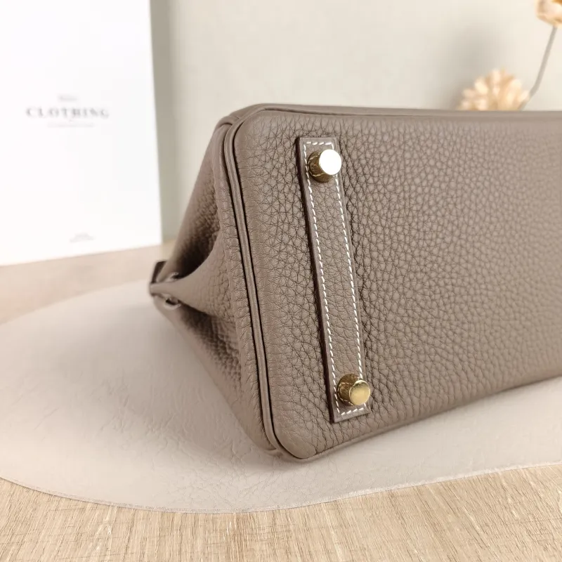 Hermès Top Handle Bag Birkin 25 Gold-Tone Hardware Togo Calfskin Small 25 × 13 × 20 cm K — detail view 11 of 11