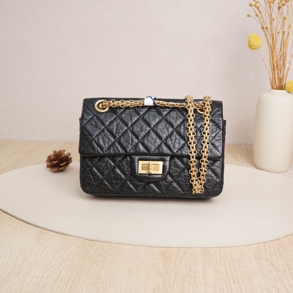 Chanel 2.55mini Black with Gold-Tone Hardware Calfskin Microchip Edition · 20 × 6 × 15.5 cm