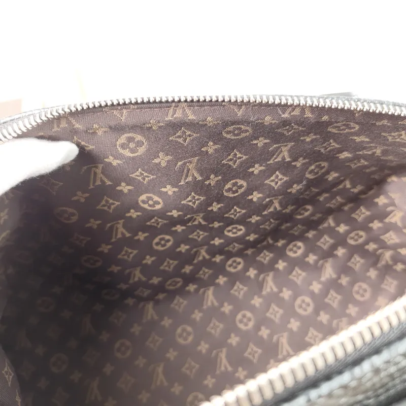 Louis Vuitton Crossbody Bag BIKER Black Lambskin Medium 38 × 15 × 15 cm — detail view 8 of 12