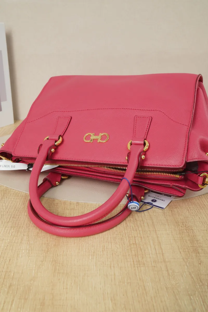 FERRAGAMO Pink Calfskin · Shoulder Strap · 27 × 12 × 21 cm — detail view 12 of 16