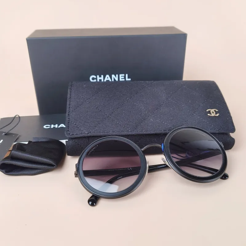 Chanel Eyewear Eyewear Black One Size — cover view 5 of 9