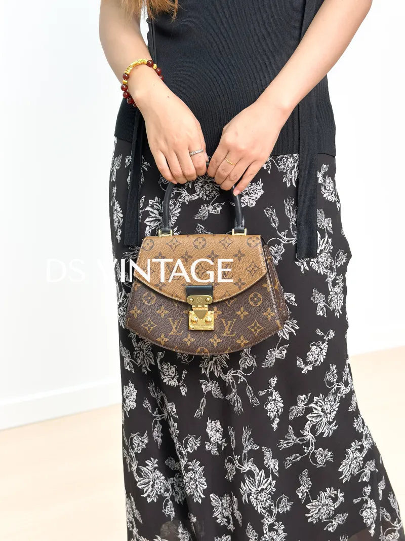 Louis Vuitton Crossbody Bag Tilsitt Monogram PVC Medium24 × 7 × 18 cm — on-model view 4 of 4