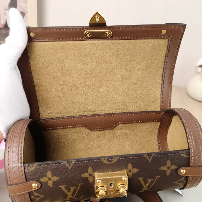 Louis Vuitton Crossbody Bag Papillon Trunk Monogram PVC Small 19 × 9 × 9 cm — detail view 9 of 12