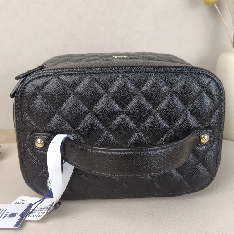Chanel Top Handle Bag 22C Box Bag Cosmetic Bag Black Grained Calfskin 21 × 14 × 15 cm — detail view 12 of 15