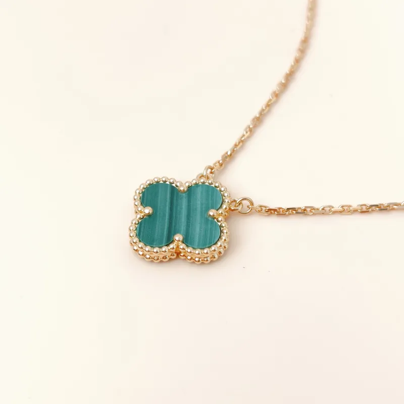 Van Cleef & Arpels Necklace Alhambra Alhambra Collection Yellow Gold 18KY ellow Gold Malachite Vintage Small 41cm — cover view 12 of 14