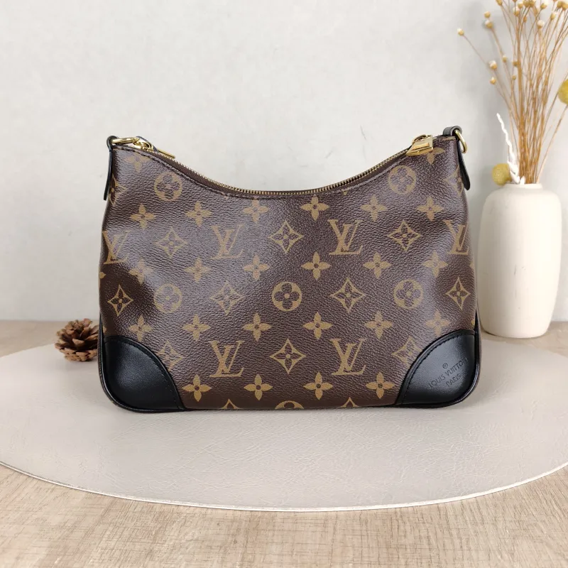 Louis Vuitton Crossbody Bag Boulogne PVC Small26 × 9.5 × 16 cm — cover view 5 of 6