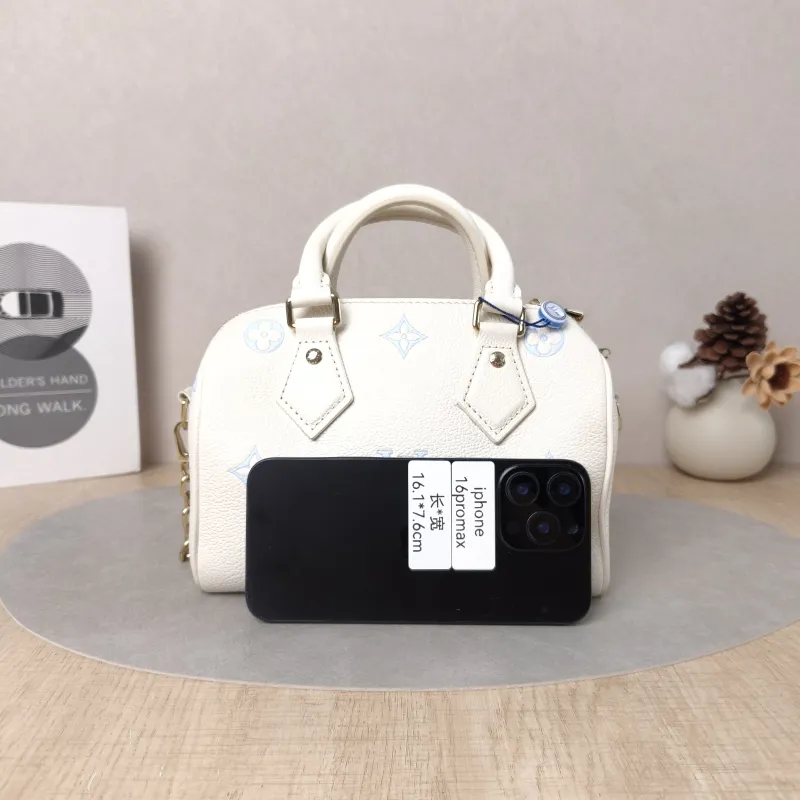 Louis Vuitton Crossbody Bag Speedy20 White · Blue Calfskin One Size20.5 × 12 × 13.5 cm — cover view 3 of 6