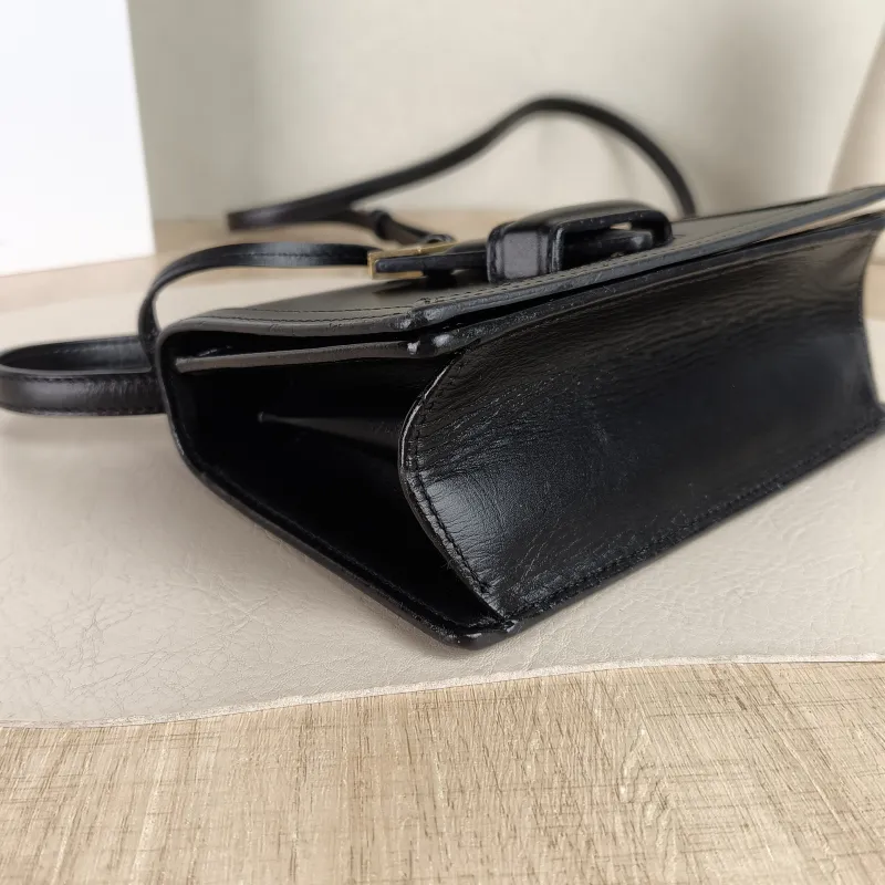 LOEWE Crossbody Bagbarcelona Black Calfskin Small19 × 7 × 12 cm — detail view 3 of 8