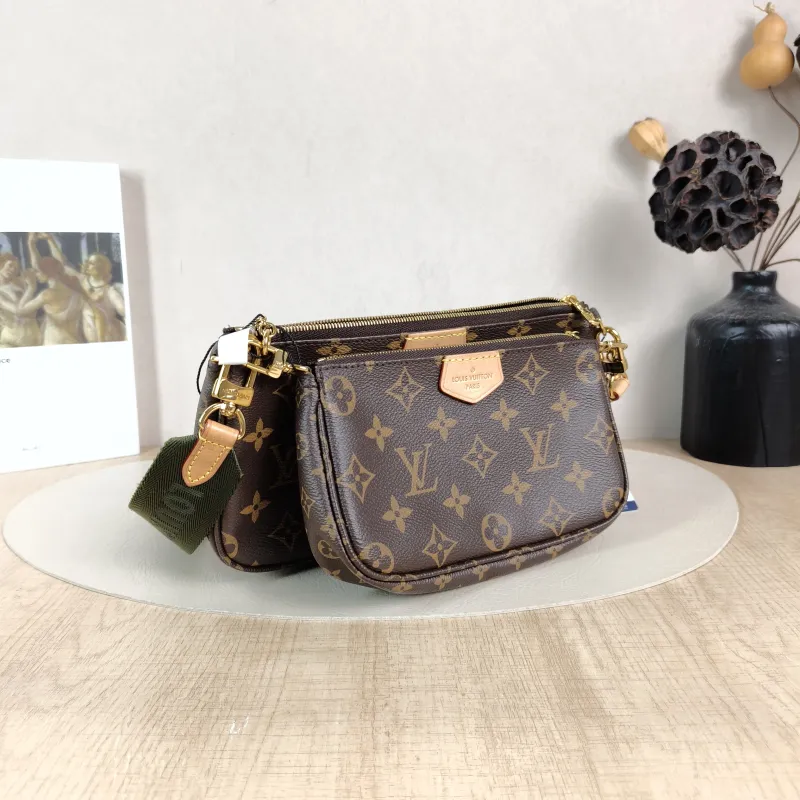 Louis Vuitton Crossbody Bag Multi Pochette Accessoires Shoulder Strap PVC Small24 × 4 × 13.5 cm — cover view 5 of 5