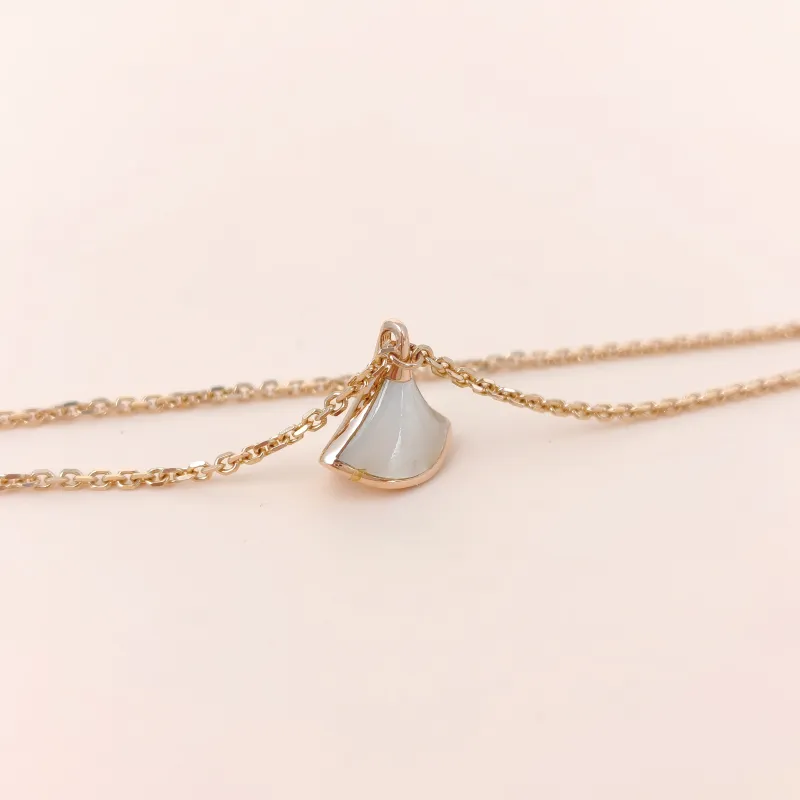 Bvlgari Bracelet DIVAS’ DREAM Collection White Mother-of-Pearl Bracelet Rose Gold 18KR ose Gold Pearl One Size 17cm — cover view 3 of 6