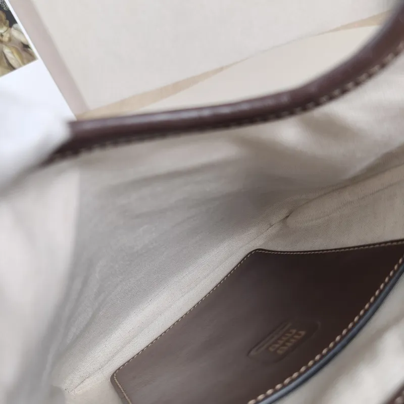 Miumiu Shoulder Bag IVY Tote Shopping Tote Calfskin Mini 20*24 — detail view 12 of 13