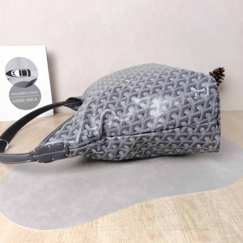 GOYARD Shoulder Bag Boheme Hobo​ Grey ine Canvas Small 43 × 14 × 27 cm — detail view 4 of 14