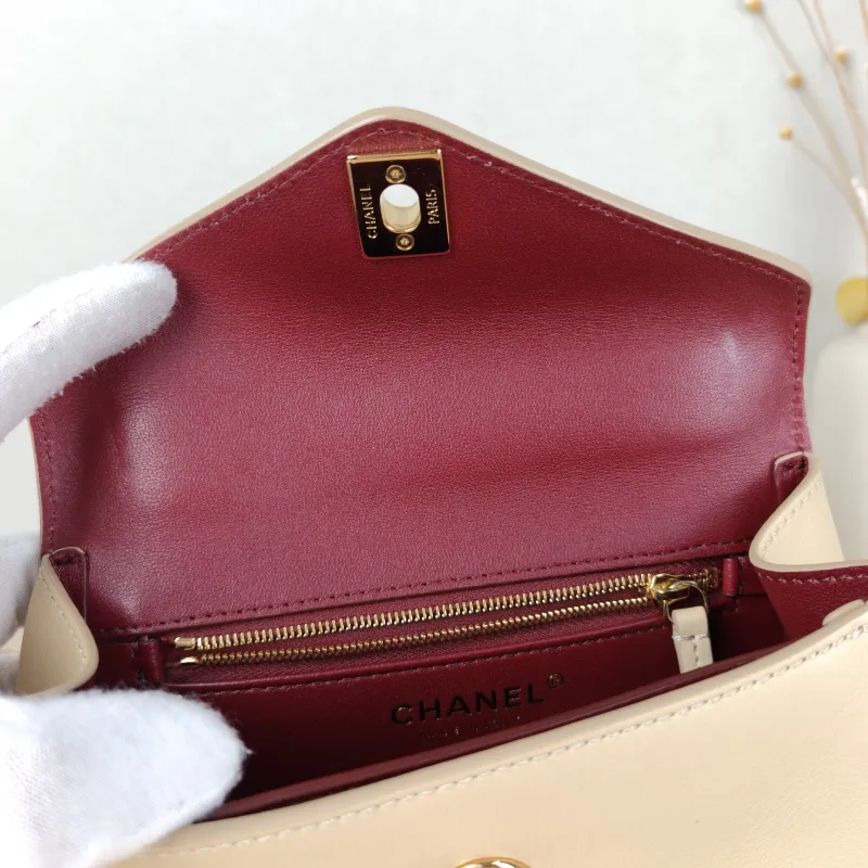 Chanel Shoulder Bag Beige Calfskin Small 22 × 8 × 16 cm — detail view 13 of 13