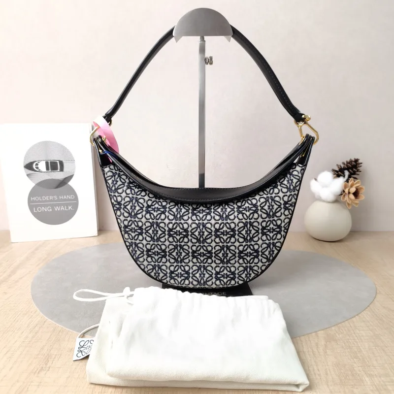 LOEWE Shoulder Bag luna Shoulder Bag Black Canvas Small 30 × 6 × 21 cm — cover view 4 of 6