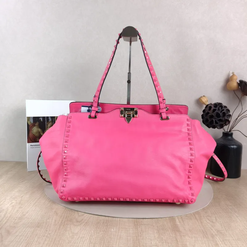 Valentino Shoulder Bag Shoulder Bag Red Calfskin One Size 33 × 12 × 26 cm