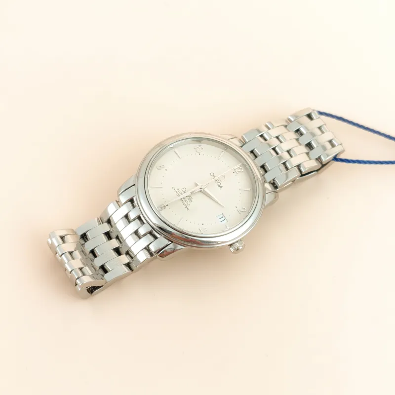 OMEGA Watch · Collection Watch White One Size White 35 — cover view 7 of 8