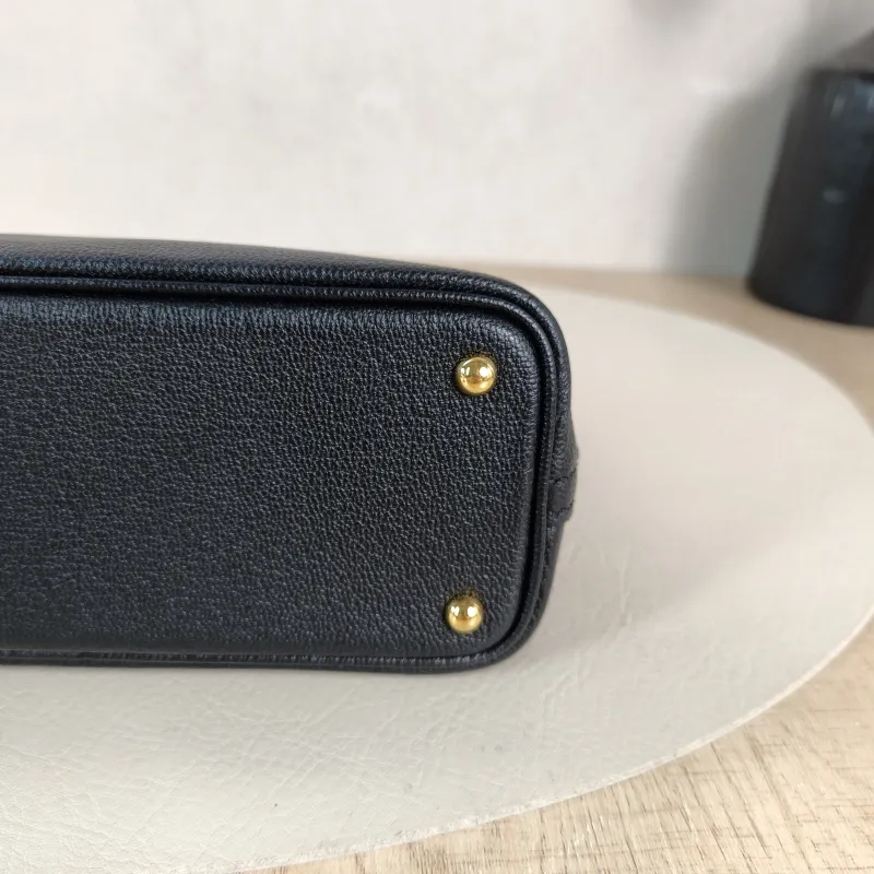 Hermès Crossbody Bag Bolide 1923 Top Handle Bag Black Lambskin Mini 18 × 8 × 15 cm K — detail view 3 of 11