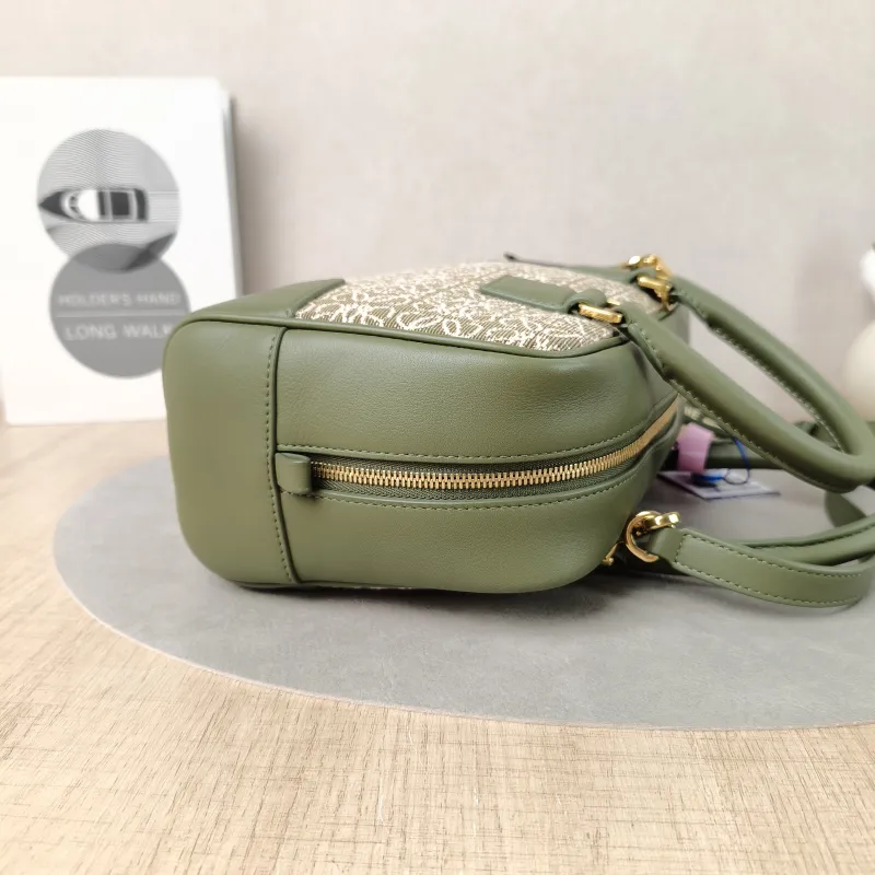LOEWE Crossbody Bag amazona 23 Green Canvas One Size 24 × 10 × 15 cm — detail view 8 of 13