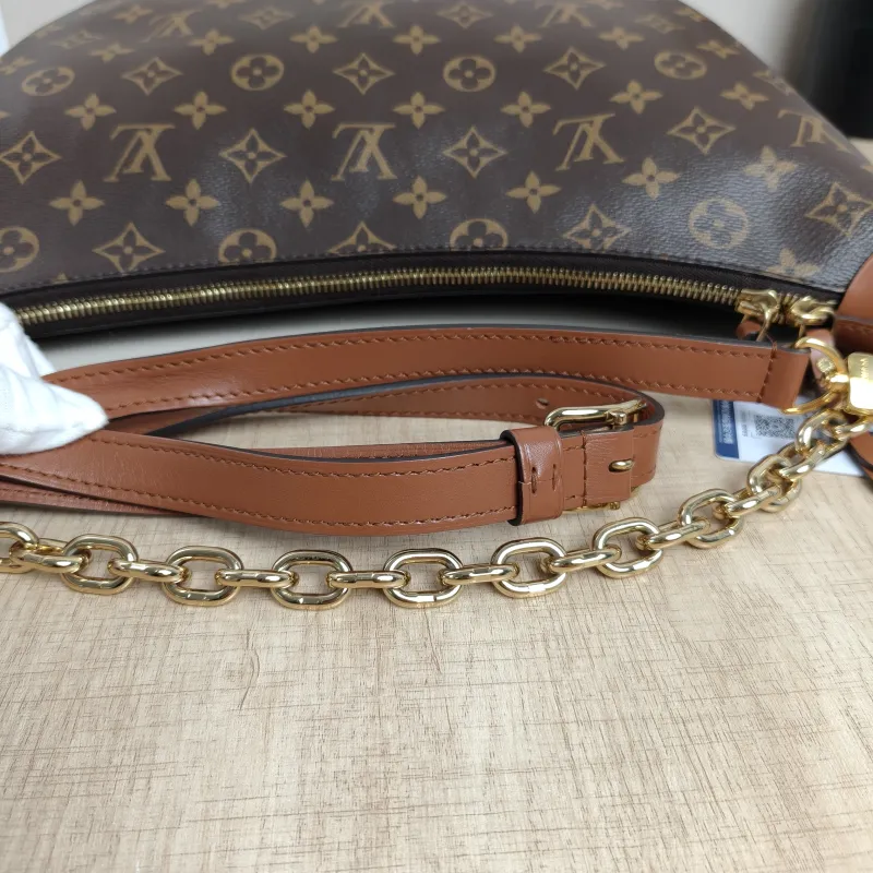 Louis Vuitton Crossbody Bag Loop Hobo Monogram PVC38 × 10 × 26 cm — detail view 8 of 14