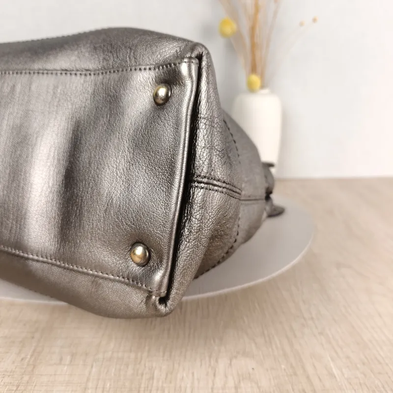 FERRAGAMO Shoulder Bag Shoulder Bag Grey Calfskin One Size 34 × 13 × 34 cm — detail view 1 of 11
