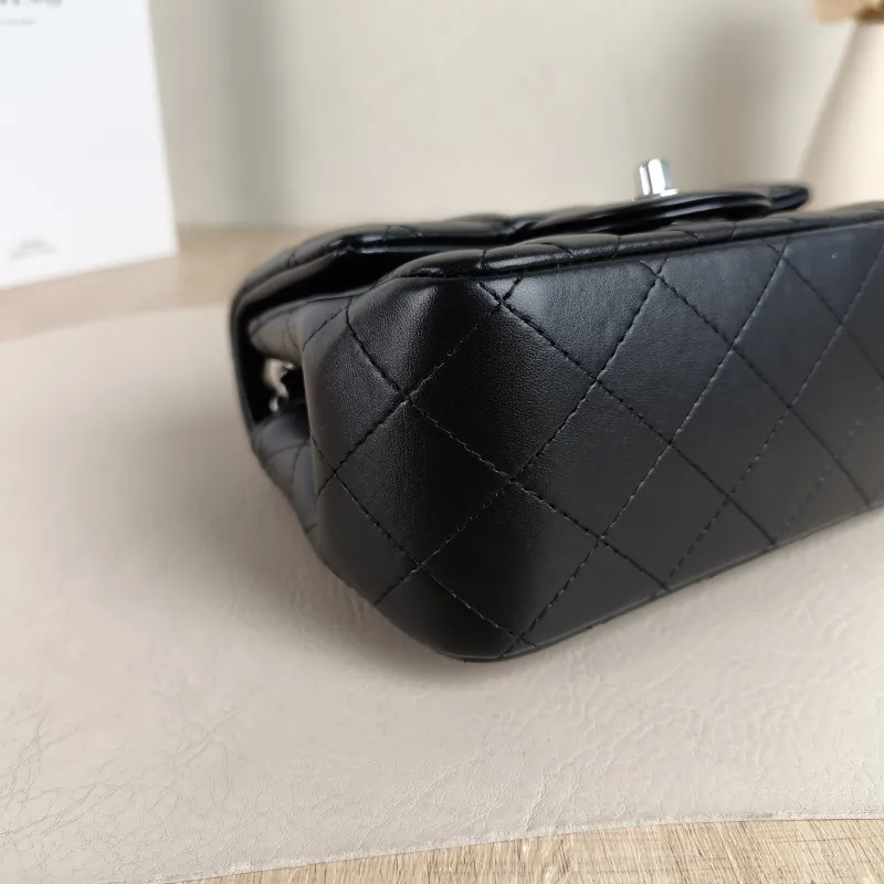 Chanel Crossbody Bag Classic Flap Mini CF Mini Black Lambskin17 × 8 × 13.5 cm — detail view 7 of 13