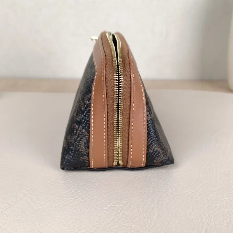 CELINE Cosmetic Bag Triomphe Cosmetic Bag Monogram PVC Small14 × 8 × 9.5 cm — detail view 3 of 8