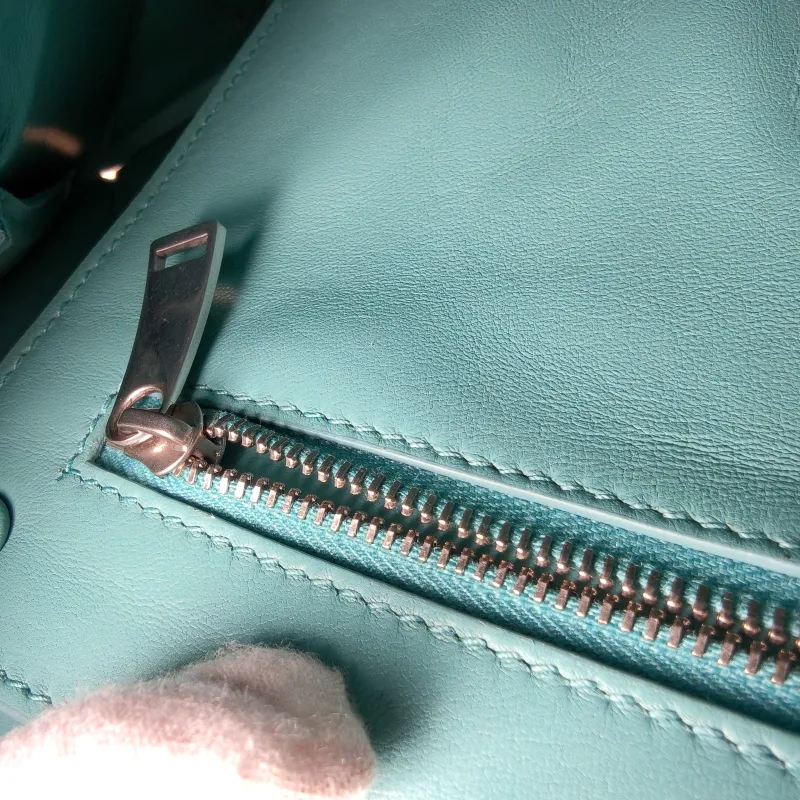 Bottega Veneta Shoulder Bag Woven Shoulder Bag Green Lambskin One Size 33 × 11.5 × 17 cm — detail view 3 of 13
