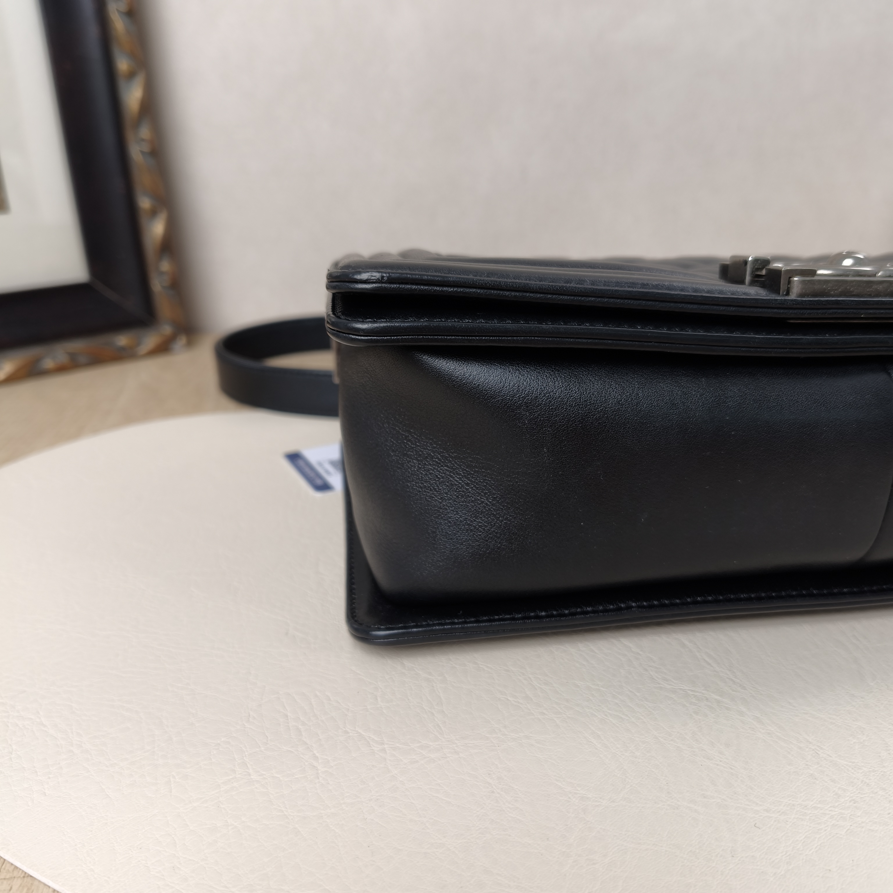Chanel Crossbody Bag Le BoyBlack Lambskin Medium25 × 9 × 15 cm — cover view 2 of 10