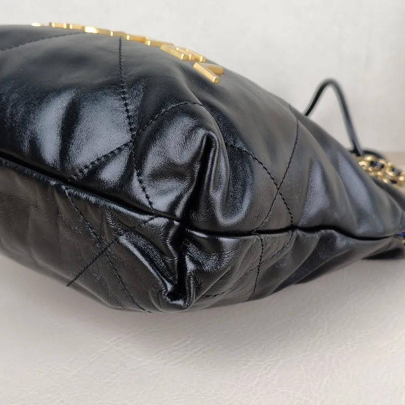 Chanel Shoulder Bag22Bag Black CC alfskinmini20 × 6 × 19 cm — detail view 9 of 11