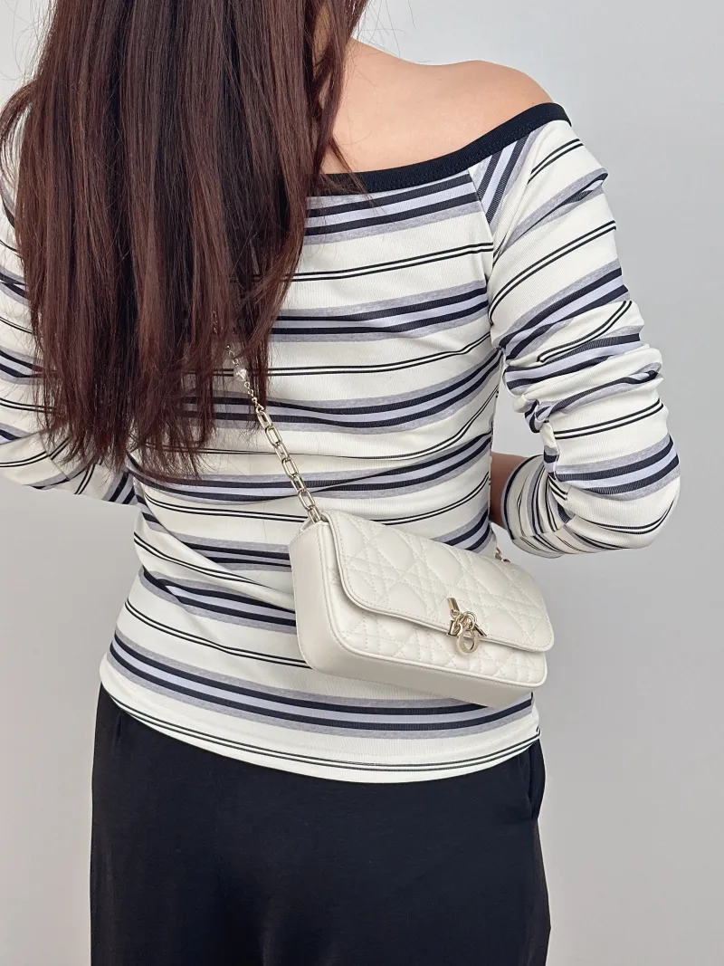 DIOR Crossbody Bag My Chain Bag White Lambskin One Size 18 × 3.5 × 10 cm — on-model view 1 of 2