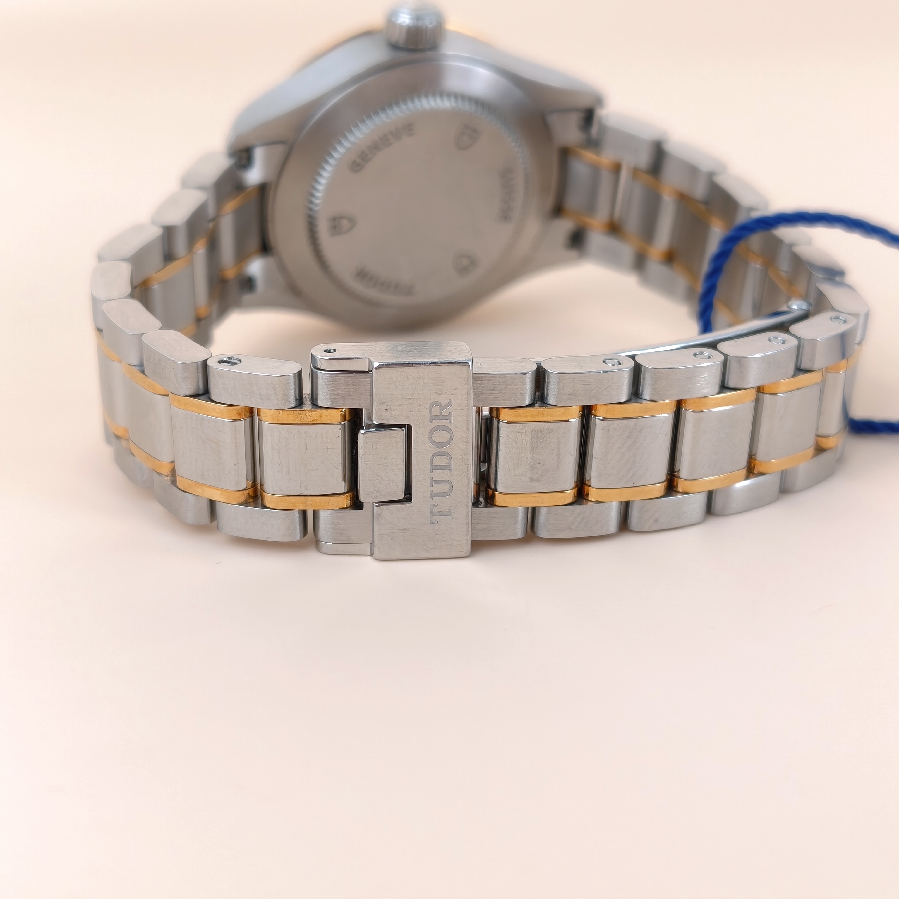 TUDOR Watch Collection Watch One Size28 — cover view 7 of 9