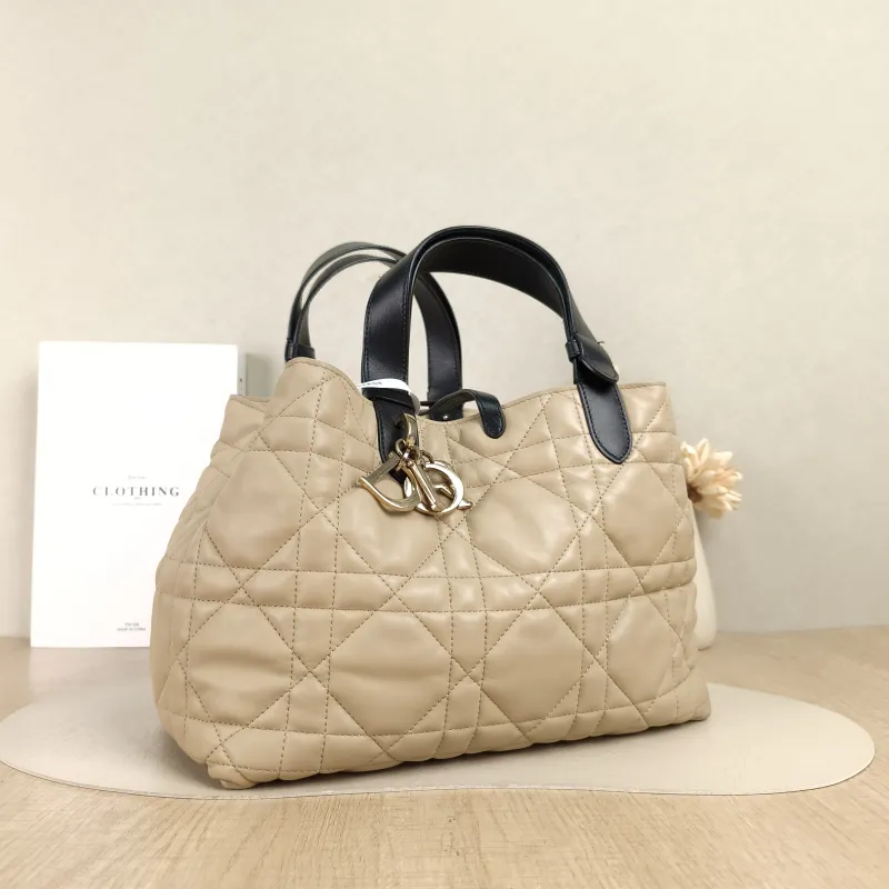 DIOR Top Handle Bag TOUJOURS Medium 28.5 × 17 × 21.5 cm — cover view 4 of 5