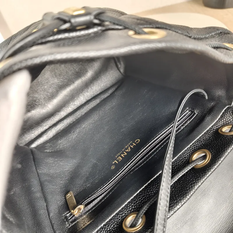 Chanel Backpack vanity case Backpack Black Calfskin One Size 22 × 13 × 25 cm 26 — detail view 6 of 13