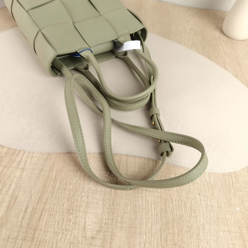 Bottega Veneta Shoulder Bag Cassette Woven Green Lambskin One Size 16.5 × 5.5 × 22 cm — detail view 3 of 9