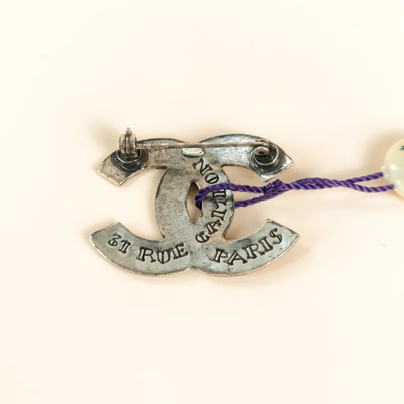 Chanel Jewelry · Brooch Silver One Size — cover view 3 of 5