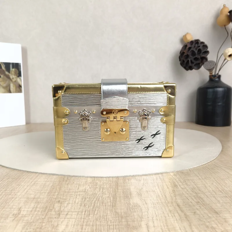 Louis Vuitton Crossbody Bag PETITE MALLE Box Gold · Silver Epi Embossed Calfskinmini20 × 6 × 12.5 cm