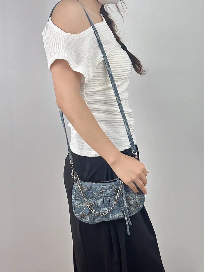 BALENCIAGA Shoulder Bag LE CAGOLE woc Blue Mini 21 × 4.5 × 13 cm — on-model view 1 of 2