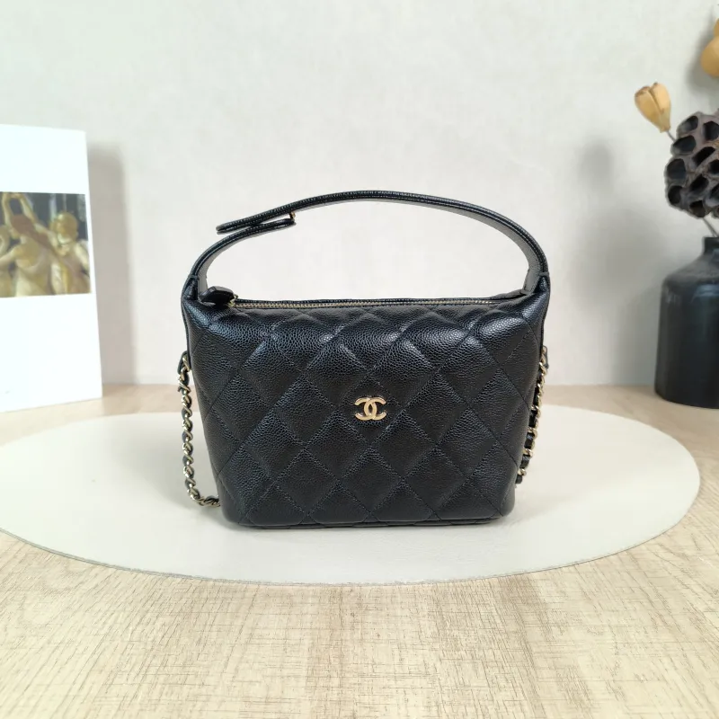 Chanel Crossbody Bag25c Vanity Case Bag Black Grained Calfskin One Size21.5 × 7.5 × 19 cm