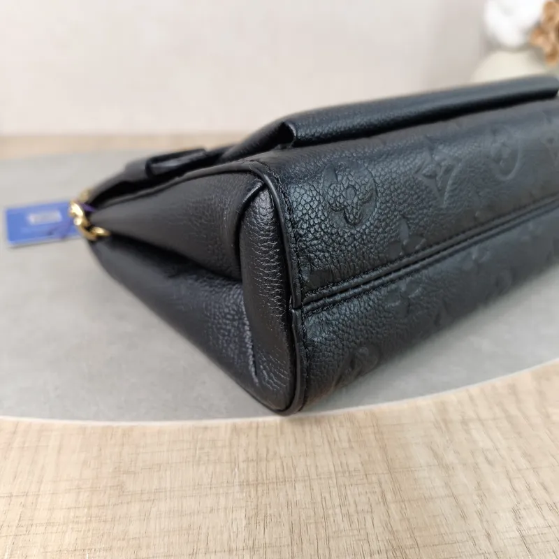 Louis Vuitton Shoulder Bag VAVIN Black Empreinte Embossed Calfskin BB20.5 × 8 × 15.5 cm — detail view 5 of 13