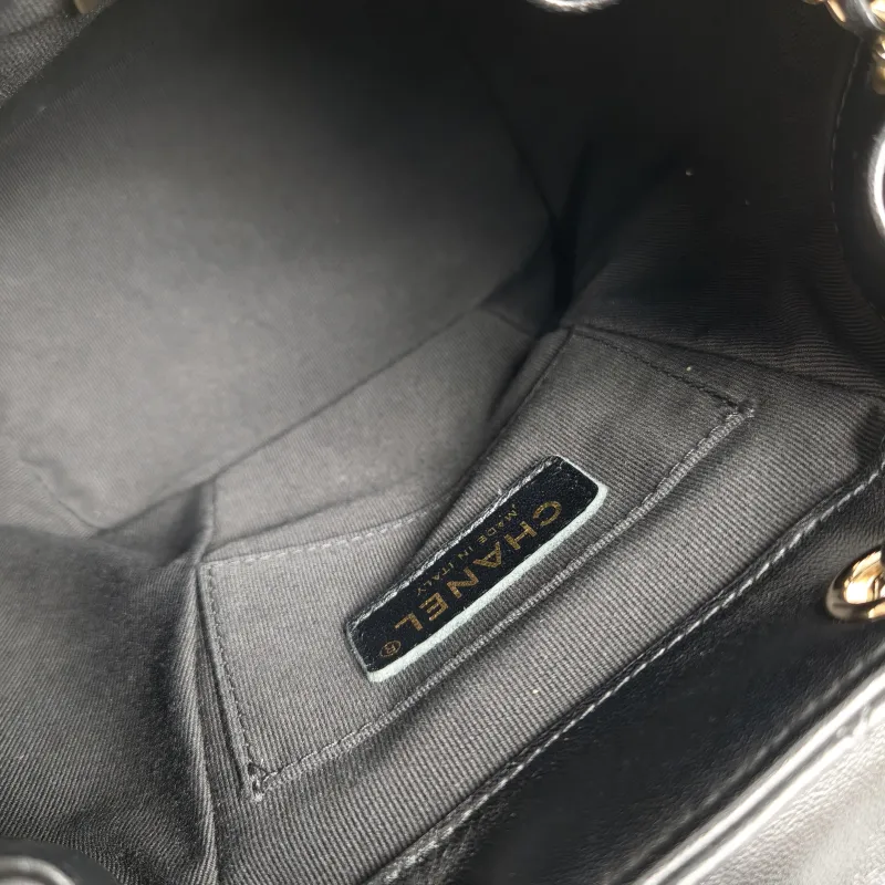 Chanel Backpack Duma Black Lambskin Small18 × 9.5 × 19 cm — detail view 4 of 11