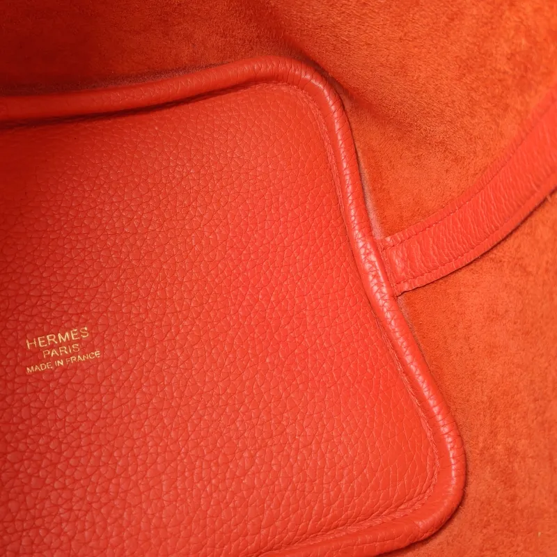 Hermès Top Handle Bag Picotin Lock 18 18S3 Red TC Calfskin Small18 × 13 × 18 cm — detail view 9 of 10