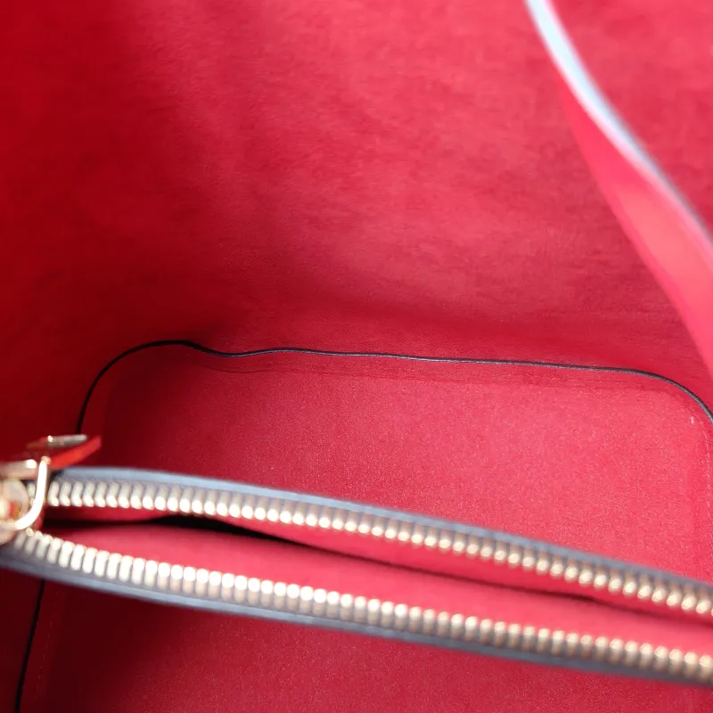 Louis Vuitton Shoulder Bag NÉONOÉ Bucket Bag PVC Medium 26 × 17.5 × 26 cm — detail view 10 of 11