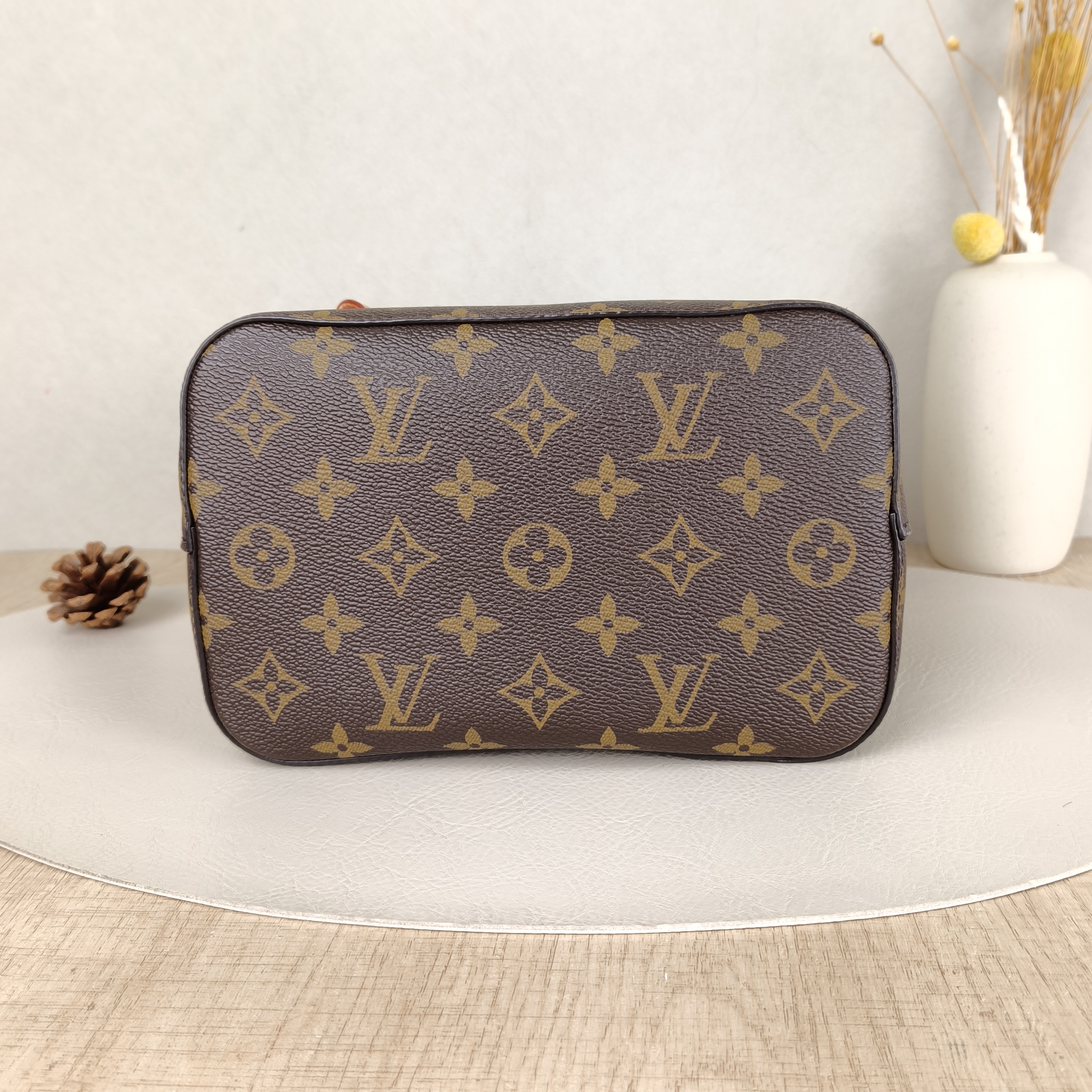 Louis Vuitton Crossbody Bag NÉONOÉ Bucket Bag BB Monogram PVCBB20 × 13 × 20 cm — cover view 4 of 6